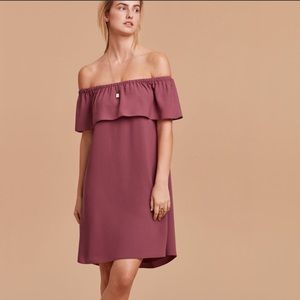 Aritizia | Wilfred Off Shoulder Dress